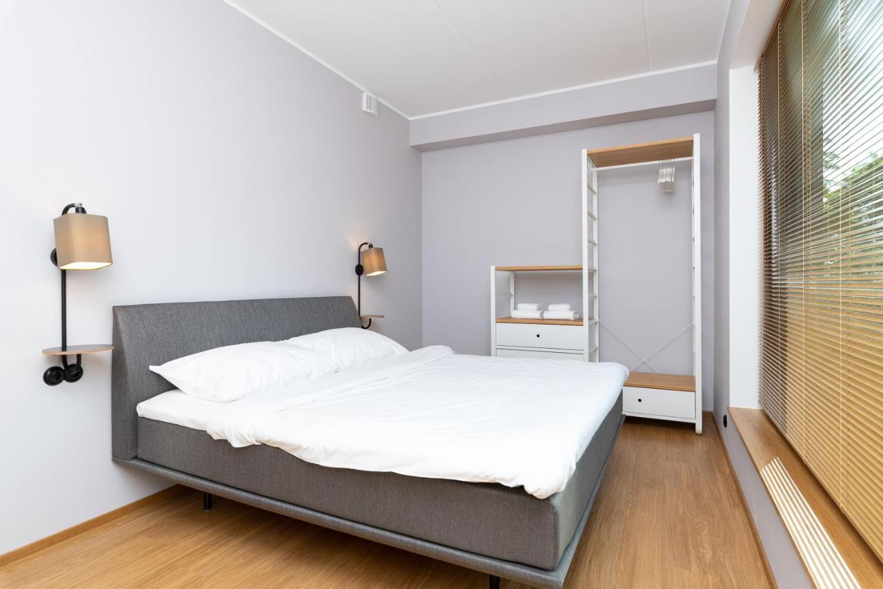 Self-Check-In Spacious 1 Bedroom Apartment With Free Parking タリン エクステリア 写真
