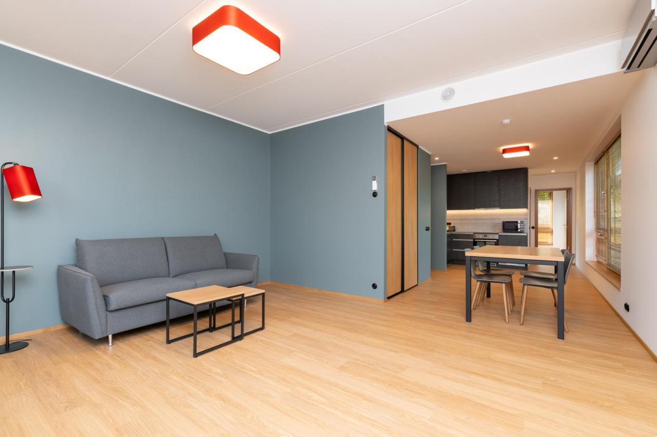 Self-Check-In Spacious 1 Bedroom Apartment With Free Parking タリン エクステリア 写真